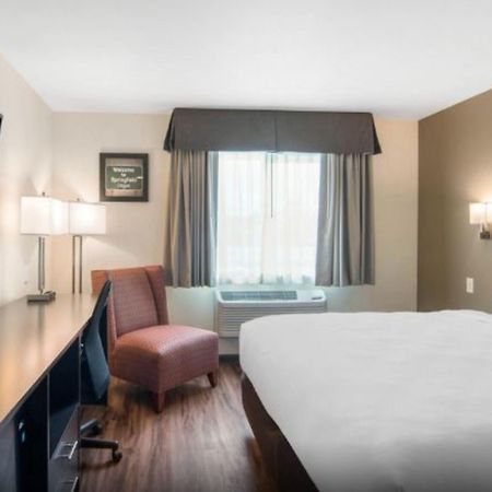 Econo Lodge Inn & Suites Springfield Dış mekan fotoğraf