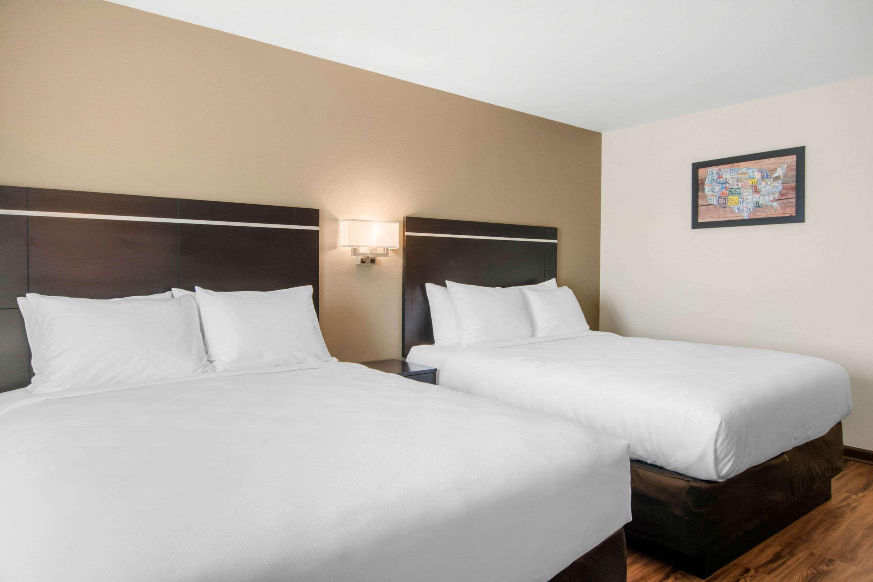 Econo Lodge Inn & Suites Springfield Dış mekan fotoğraf
