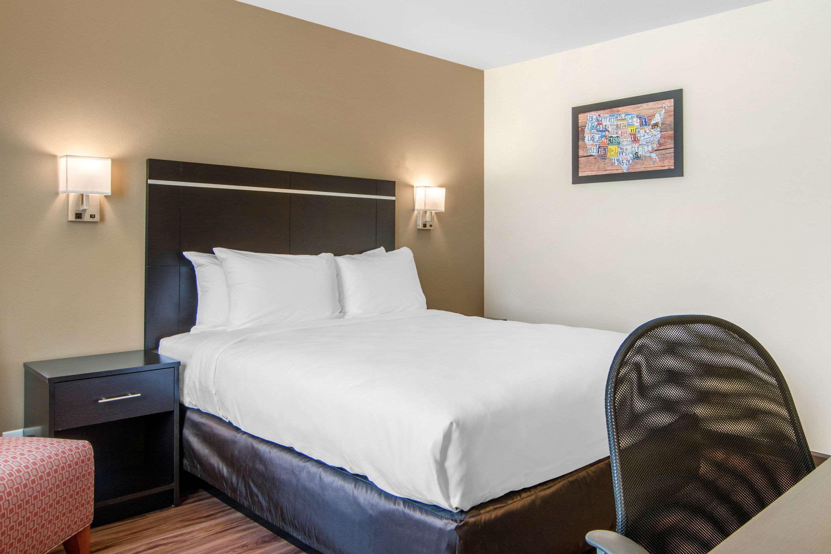Econo Lodge Inn & Suites Springfield Dış mekan fotoğraf