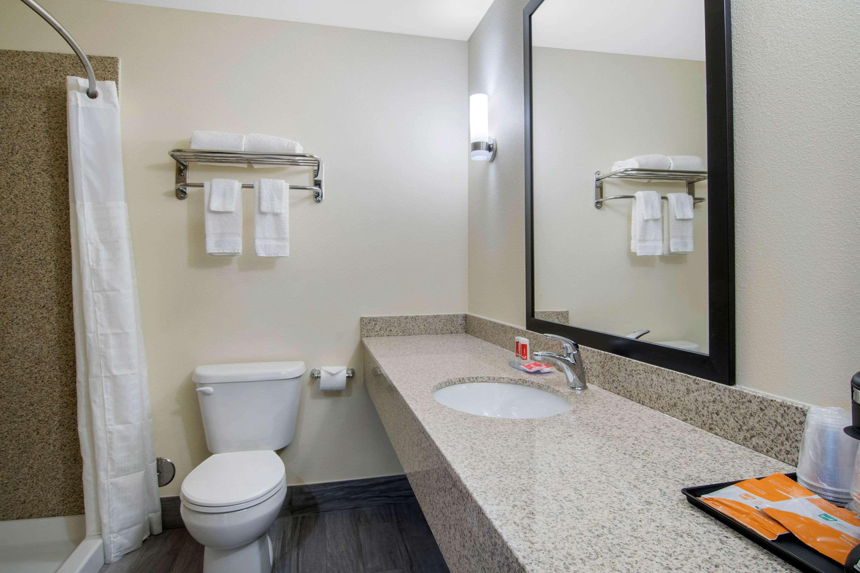 Econo Lodge Inn & Suites Springfield Dış mekan fotoğraf