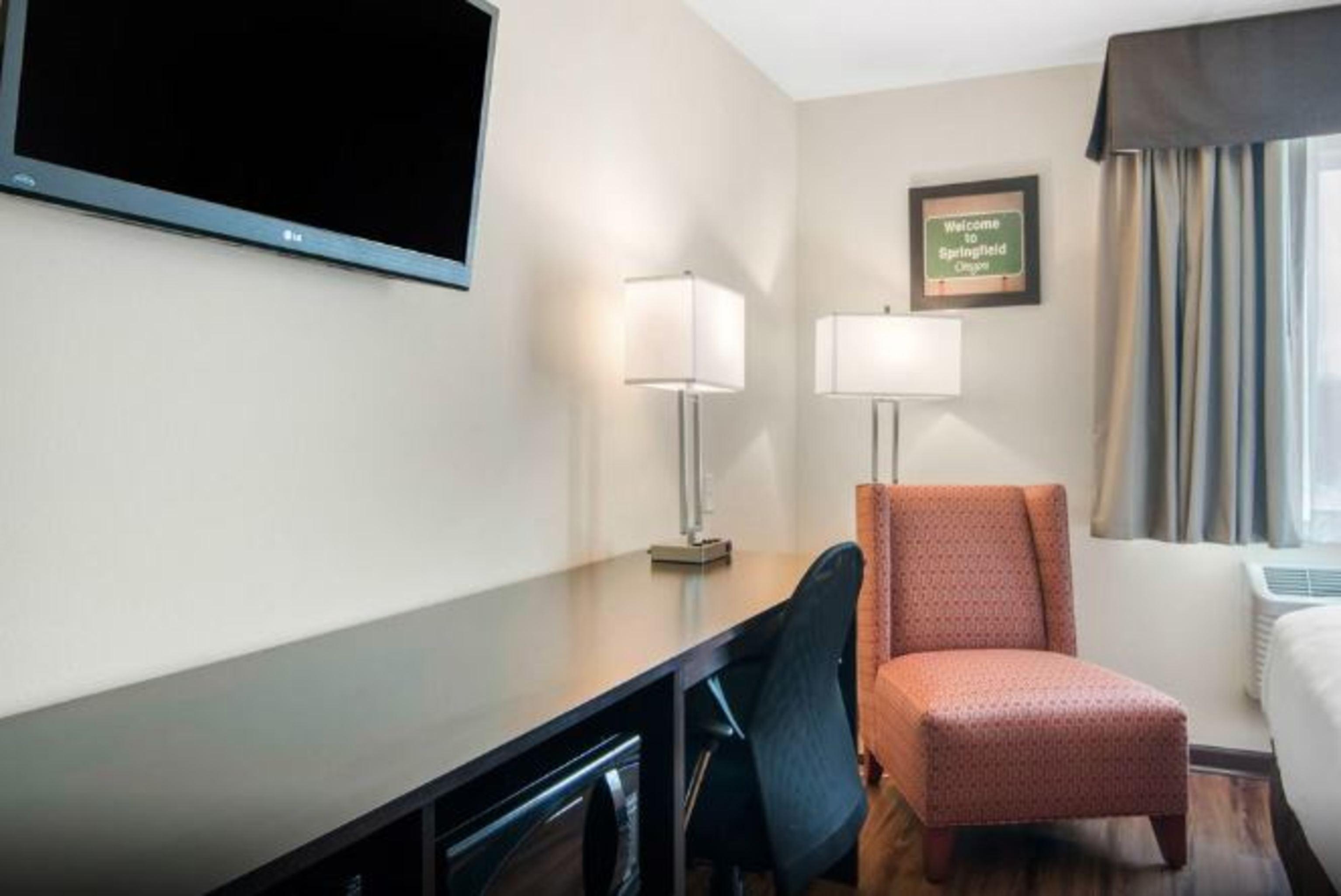 Econo Lodge Inn & Suites Springfield Dış mekan fotoğraf
